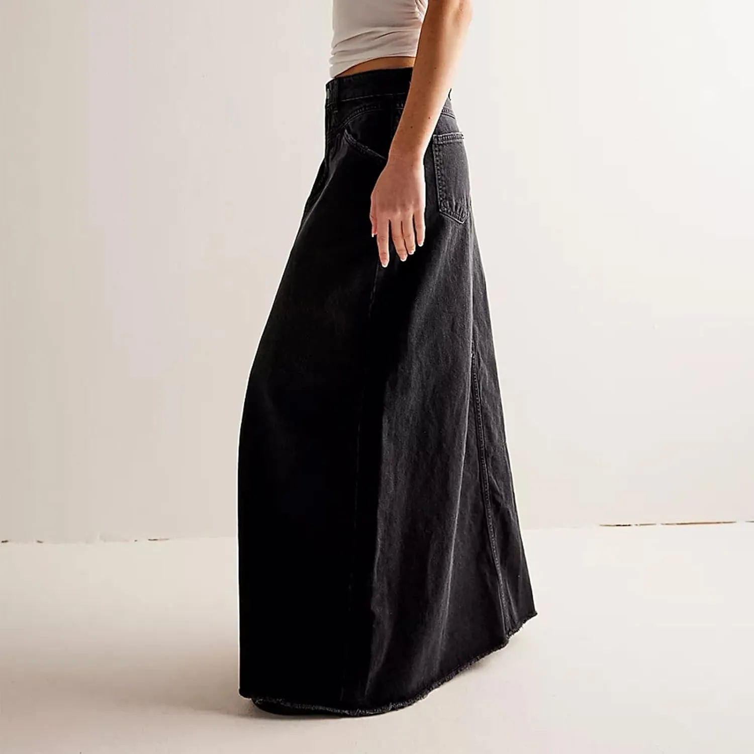 lisenraIn Women Denim Maxi Skirt Raw Hem A-Line Jean Skirt Casual Y2K Fashion High Waisted Long Denim Skirt with Pockets