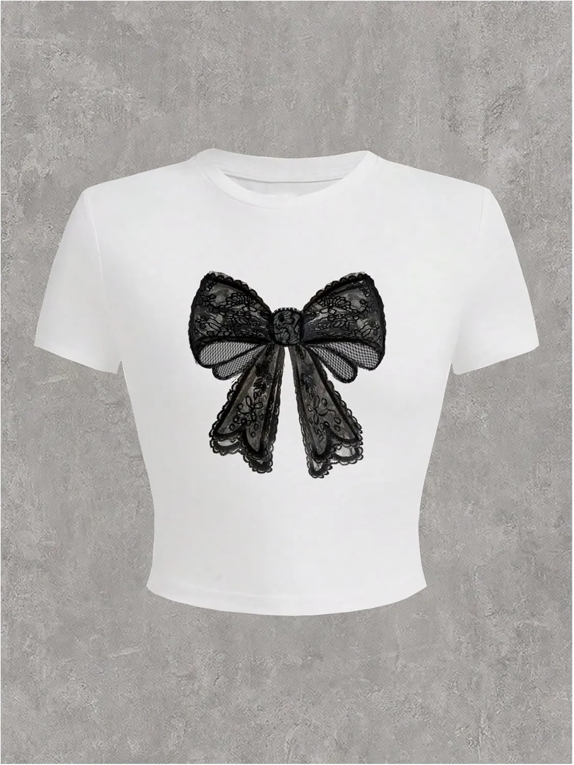 WDIRARA Women's Graphic Lip Print Crop Tee Shirt Round Neck Short Sleeve T-Shirt Slim Fit Top